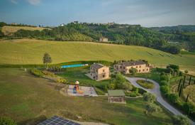 14 dormitorio finca rústica 792 m² en Fermo, Italia. 1 800 000 €