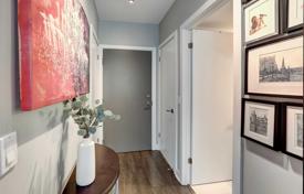 1 dormitorio piso en Fort York Boulevard, Canadá. C$703 000