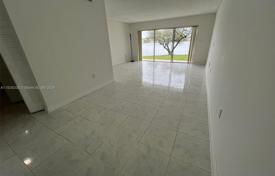 1-dormitorio apartamentos en condominio 107 m² en Miami, Estados Unidos. $285 000