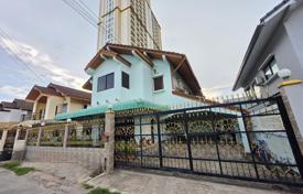 4 dormitorio villa 160 m² en Pattaya, Tailandia. $202 000