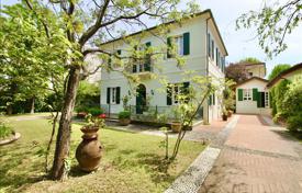 4 dormitorio villa 415 m² en Riccione, Italia. 3 500 000 €