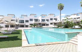 2 dormitorio chalet 146 m² en Torrevieja, España. 330 000 €