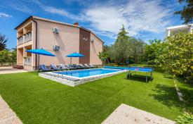 4 dormitorio casa de pueblo 200 m² en Fažana, Croacia. 880 000 €