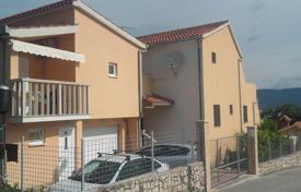 9 dormitorio chalet 299 m² en Slatine, Croacia. 550 000 €