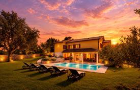 7 dormitorio casa de pueblo 156 m² en Labin, Croacia. 519 000 €
