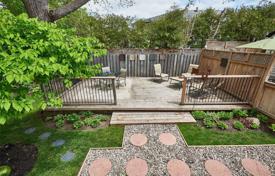 14 dormitorio casa de pueblo en Scarborough, Canadá. C$1 381 000