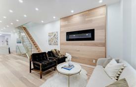 3 dormitorio adosado en Old Toronto, Canadá. C$2 584 000