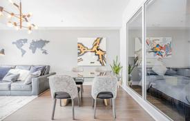 5 dormitorio piso en Etobicoke, Canadá. C$992 000