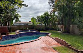Casa de pueblo – North Miami Beach, Florida, Estados Unidos. $725 000