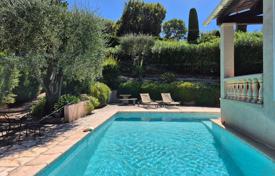 5 dormitorio villa en Mougins, Francia. 1 150 000 €