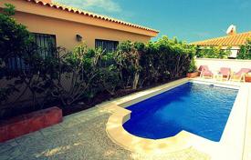 Villa – Callao Salvaje, Islas Canarias, España. 1 450 €  por semana