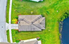 4 dormitorio casa de pueblo 240 m² en Florida, Estados Unidos. $446 000