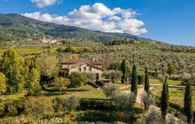 14 dormitorio villa 854 m² en Reggello, Italia. 1 300 000 €