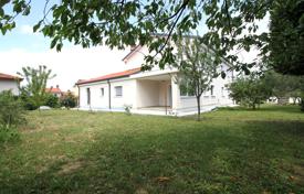 Villa – Koper, Obalno-Cabinet, Eslovenia. 820 000 €