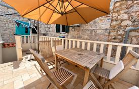 4 dormitorio piso 85 m² en Primošten, Croacia. Price on request