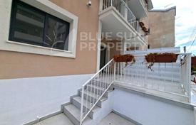 3 dormitorio piso en Larnaca, Chipre. 303 000 €