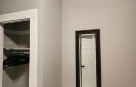 3 dormitorio casa de pueblo 111 m² en Miami, Estados Unidos. $570 000