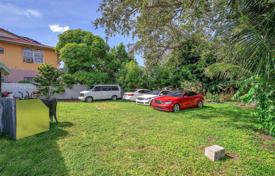 Casa de pueblo – West Park, Broward, Florida,  Estados Unidos. $455 000