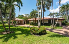 Villa – Pinecrest, Florida, Estados Unidos. $2 313 000