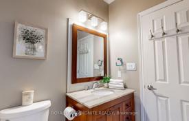 11 dormitorio casa de pueblo en Scarborough, Canadá. C$1 999 000