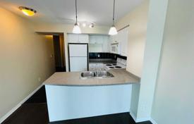 5 dormitorio piso en Yonge Street, Canadá. C$926 000