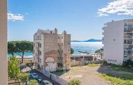 2 dormitorio piso en Antibes, Francia. 365 000 €