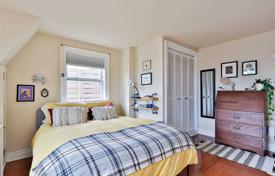 5 dormitorio casa de pueblo en Logan Avenue, Canadá. C$2 619 000