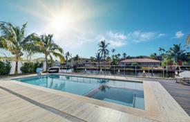 Villa – North Miami Beach, Florida, Estados Unidos. 3 981 000 €