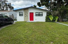 Casa de pueblo – West Park, Broward, Florida,  Estados Unidos. $455 000
