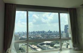 1-dormitorio apartamentos en condominio en Huai Khwang, Tailandia. $106 000