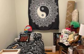 12 dormitorio casa de pueblo en Scarborough, Canadá. C$1 378 000