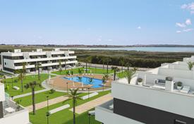 3 dormitorio piso 96 m² en Guardamar del Segura, España. 273 000 €