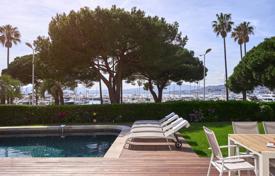 Villa – Boulevard de la Croisette, Cannes, Costa Azul,  Francia. Price on request