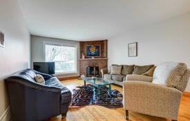 19 dormitorio casa de pueblo en Etobicoke, Canadá. C$2 363 000