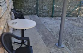 2 dormitorio piso 85 m² en Prčanj, Montenegro. 380 000 €