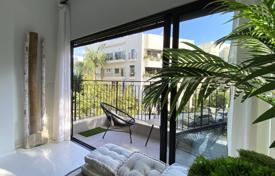 3 dormitorio piso 81 m² en Tel Aviv, Israel. $1 609 000
