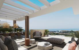 4 dormitorio piso 155 m² en Estepona, España. 635 000 €