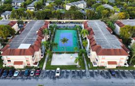 Condominio – Hialeah, Florida, Estados Unidos. $310 000