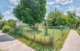 12 dormitorio casa de pueblo en Scarborough, Canadá. C$1 424 000