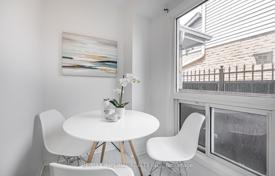 8 dormitorio casa de pueblo en Scarborough, Canadá. C$1 570 000