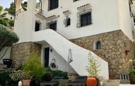 4 dormitorio villa en Calp, España. 580 000 €