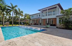10 dormitorio villa 982 m² en Miami, Estados Unidos. $3 699 000
