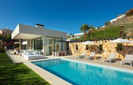 Villa – Marbella, Andalucía, España. 13 000 €  por semana