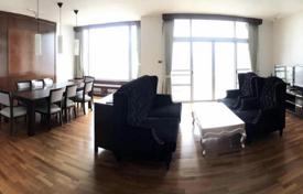 3-dormitorio apartamentos en condominio en Pathum Wan, Tailandia. $2 700  por semana