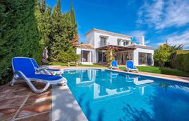 Villa – Málaga, Andalucía, España. 4 000 €  por semana