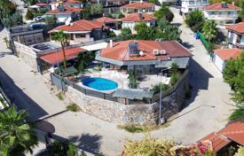 8 dormitorio adosado 400 m² en Oba, Turquía. 27 764 000 TRY
