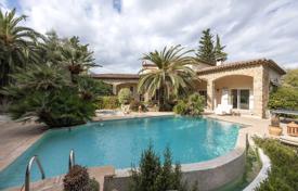6 dormitorio villa en Mougins, Francia. 1 880 000 €