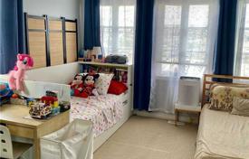 2 dormitorio piso en Lake Shore Boulevard West, Canadá. C$815 000