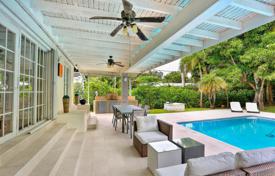 Villa – Coral Gables, Florida, Estados Unidos. $1 199 000