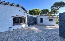 5 dormitorio chalet en Cap d'Antibes, Francia. Price on request
